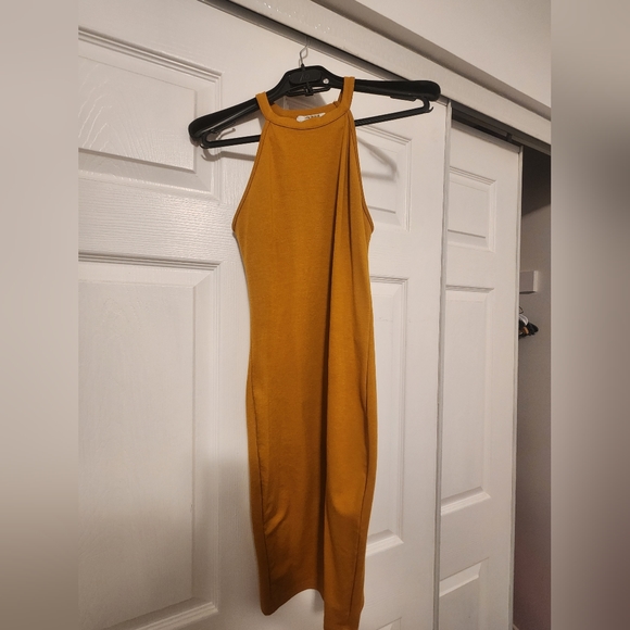 Yellow midi dress - Picture 1 of 1